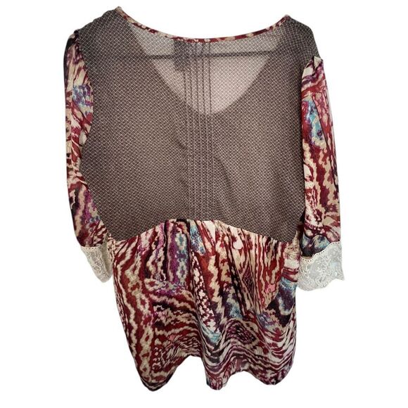 BKE Sheer Abstract Pattern Half Sleeve Blouse With Lace Bell sleeves - Picture 4 of 4